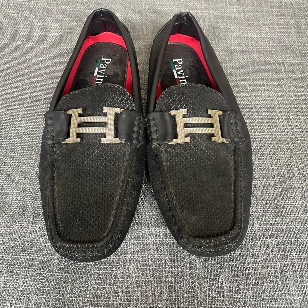 Men’s Pavini Black Loafers Size 7